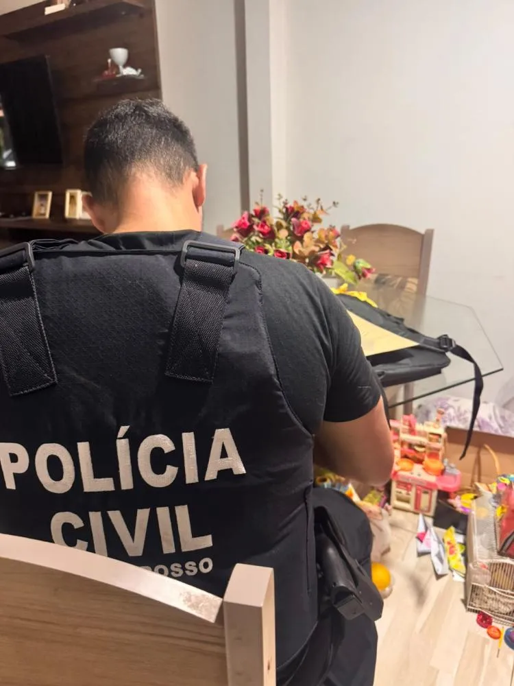 Polícia mira grupo suspeito de fraudes digitais e cumpre cinco prisões em Várzea Grande