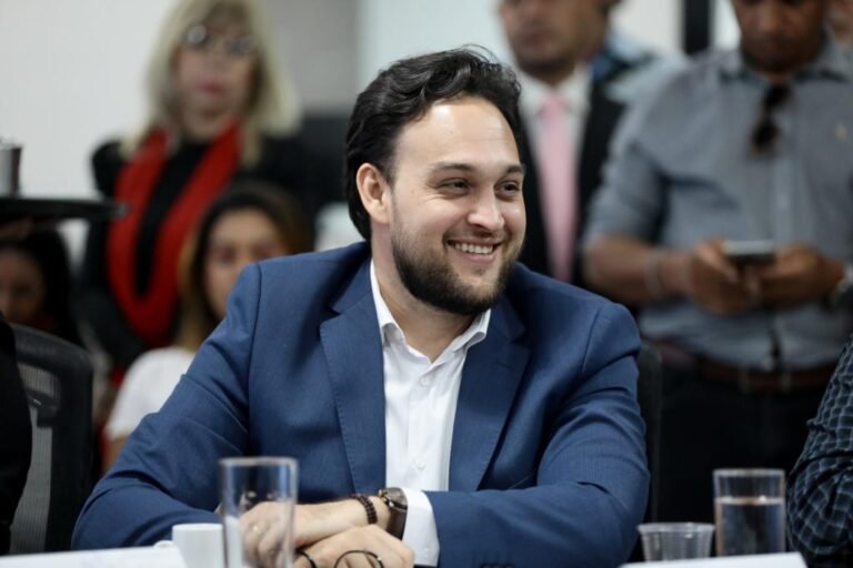Felipe-Velaton-Foto-divulgacao