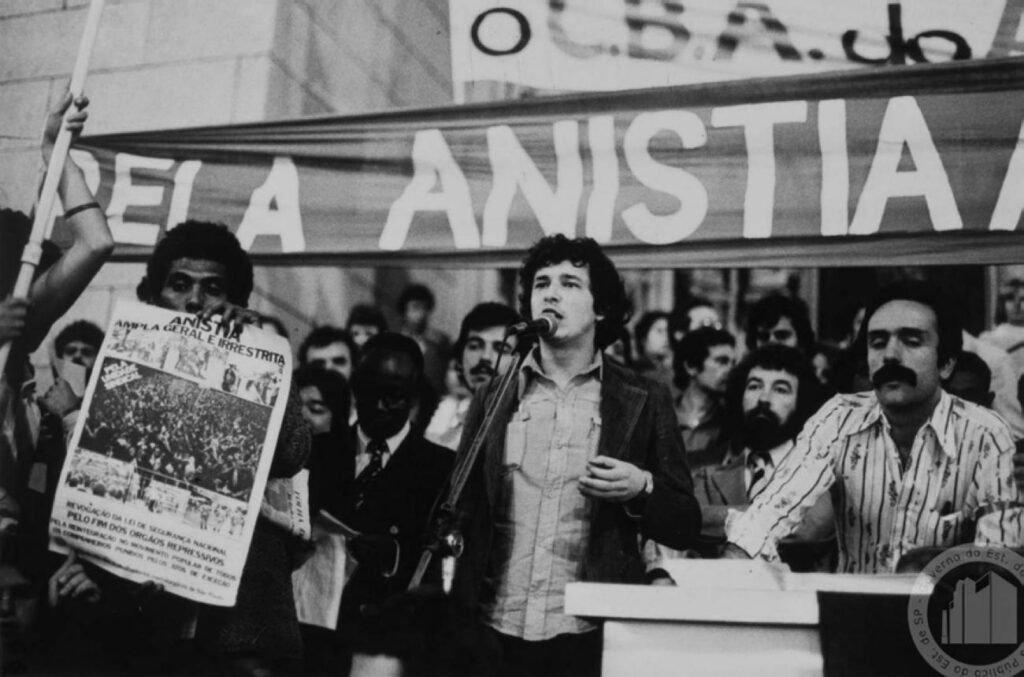 Jornal o Movimento