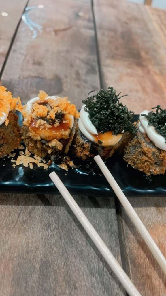 1665753a-fc1b-4914-bb7a-278c193458e2-576x1024 De SP a Cuiabá: a história de quem apostou tudo no amor e na culinária Japonesa