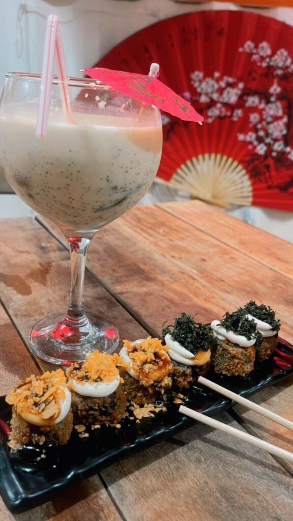 559c52d9-4e53-45bd-a450-682d78be1e5d-1-576x1024 De SP a Cuiabá: a história de quem apostou tudo no amor e na culinária Japonesa