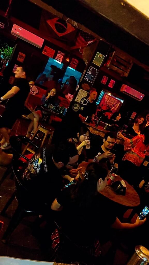 7fd82691-1114-45fc-874c-d620d9fd7d83-576x1024 Caveira Bar celebra 1 ano movimentando a cena do rock em Cuiabá; veja programação