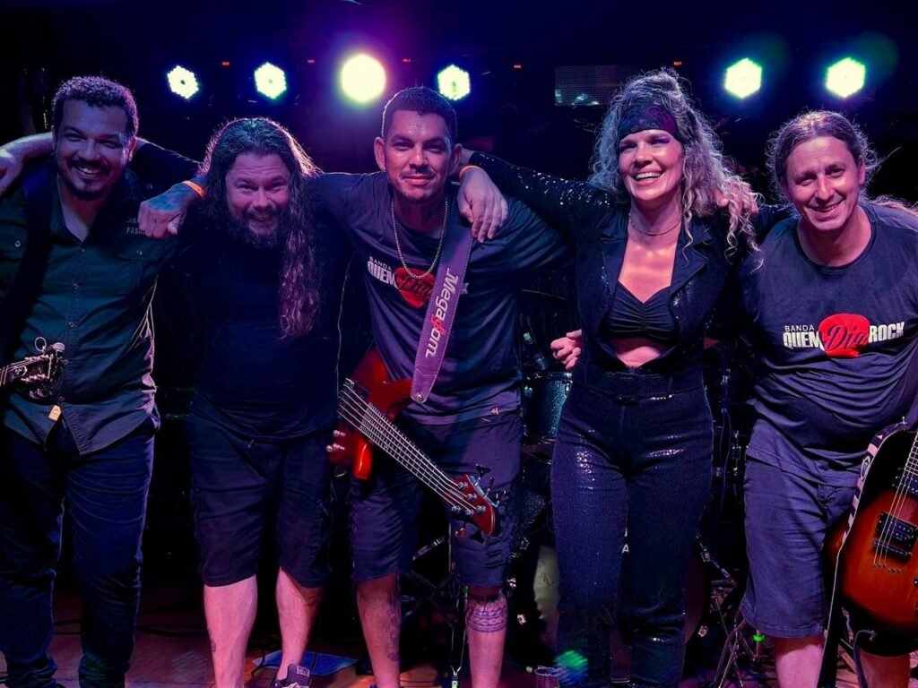 WhatsApp-Image-2025-05-03-at-14.17.58-1-1024x768 Com Giselli Kir no vocal, Quem Diz Rock se apresenta em Cuiabá; neste sábado