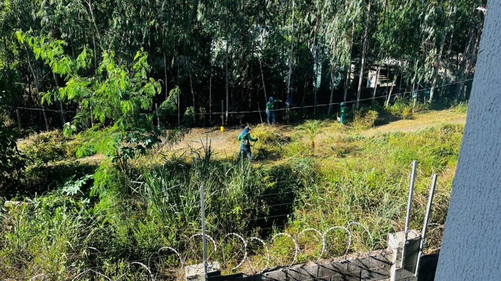 WhatsApp-Image-2025-05-26-at-08.58.20-1024x576 Secretaria responde e inicia limpeza de praça alvo de vandalismo em Várzea Grande; VEJA VÍDEO