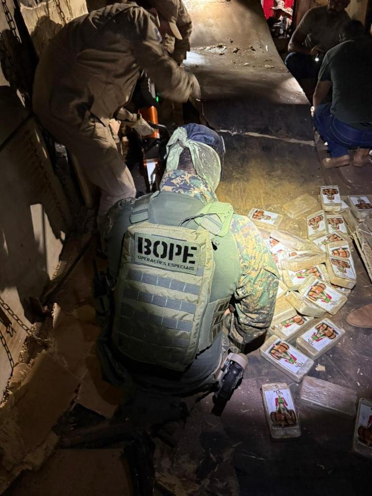 17511224493149064358889649619458 455 quilos de pasta base de cocaína são apreendidos causando prejuízo de R$ 8,1 milhões às facções