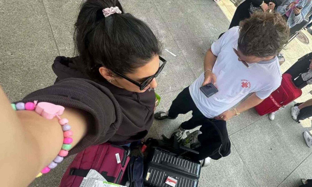 1_untitled_design___2025_06_22t092240_517-54688416