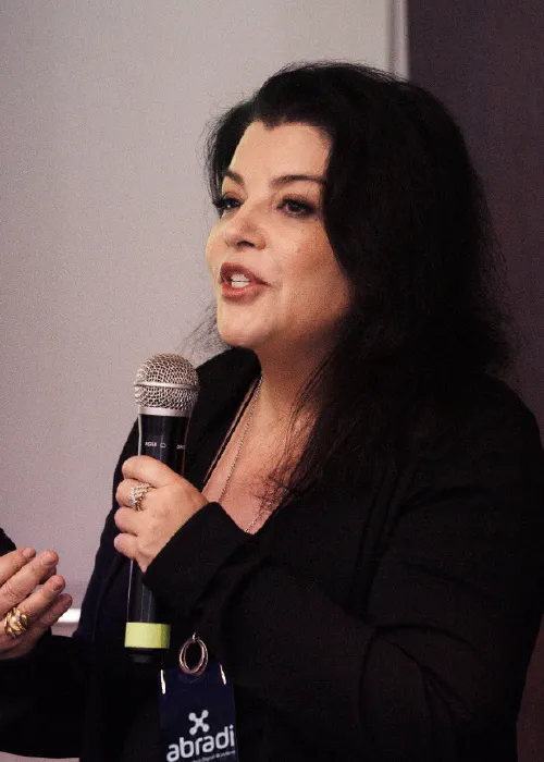 Elaine Coimbra_Especialista em Transformação Digital e Palestrante Elas no Campo
