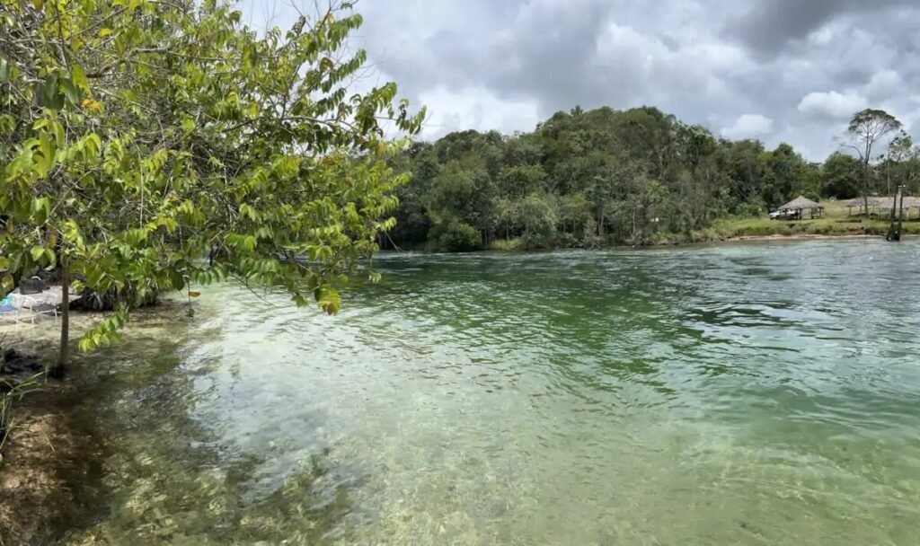 Rio-Saacre-l-1024x608 Conheça MT: Rio Sacre, um paraíso de águas verde-esmeralda no coração indígena de MT