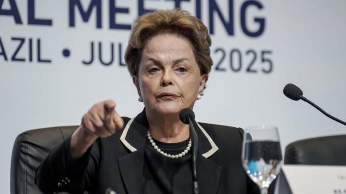 DILMA DEDO