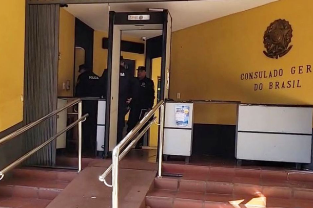 brasileiro-atira-em-consulado-em-cde-fere-advogada-e-tira-a-propria-vida-6866ca63ea665