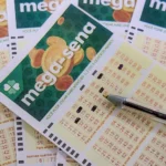 mega-sena-concurso-da-mega-sena-jogos-da-mega-sena-loteria-da-mega-sena---volantes-da-mega-sena-sendo-preenchidos-para-apostas-em-casas-lotericas-da-caixa-1746559458611_v2_900x506.jpg