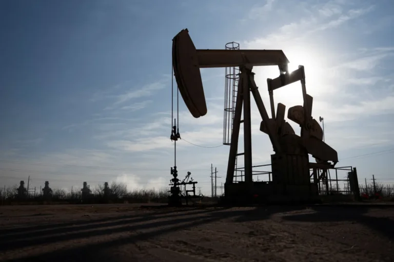 2025-06-06T203337Z_1_LYNXNPEL550YE_RTROPTP_4_USA-OIL-FRACKING