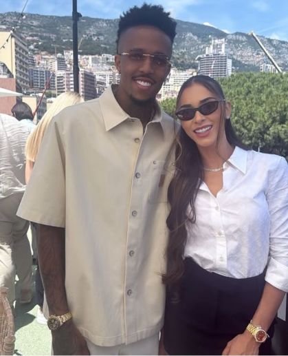 Taina-Castro-e-Eder-Militao-em-passeio