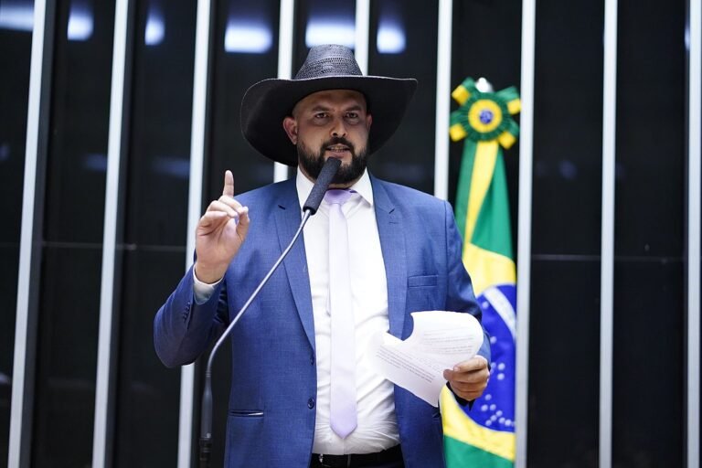Zé_Trovão