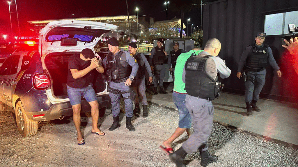 image-398-1024x576 Polícia recupera produtos furtados em Cuiabá e prende suspeitos; veja vídeo