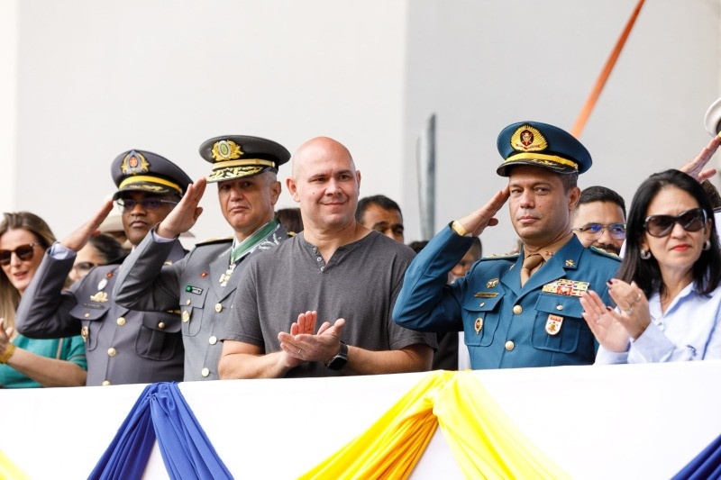 image-132 Mais de 8 mil pessoas prestigiam desfile cívico-militar na Getúlio  Vargas; em Cuiabá