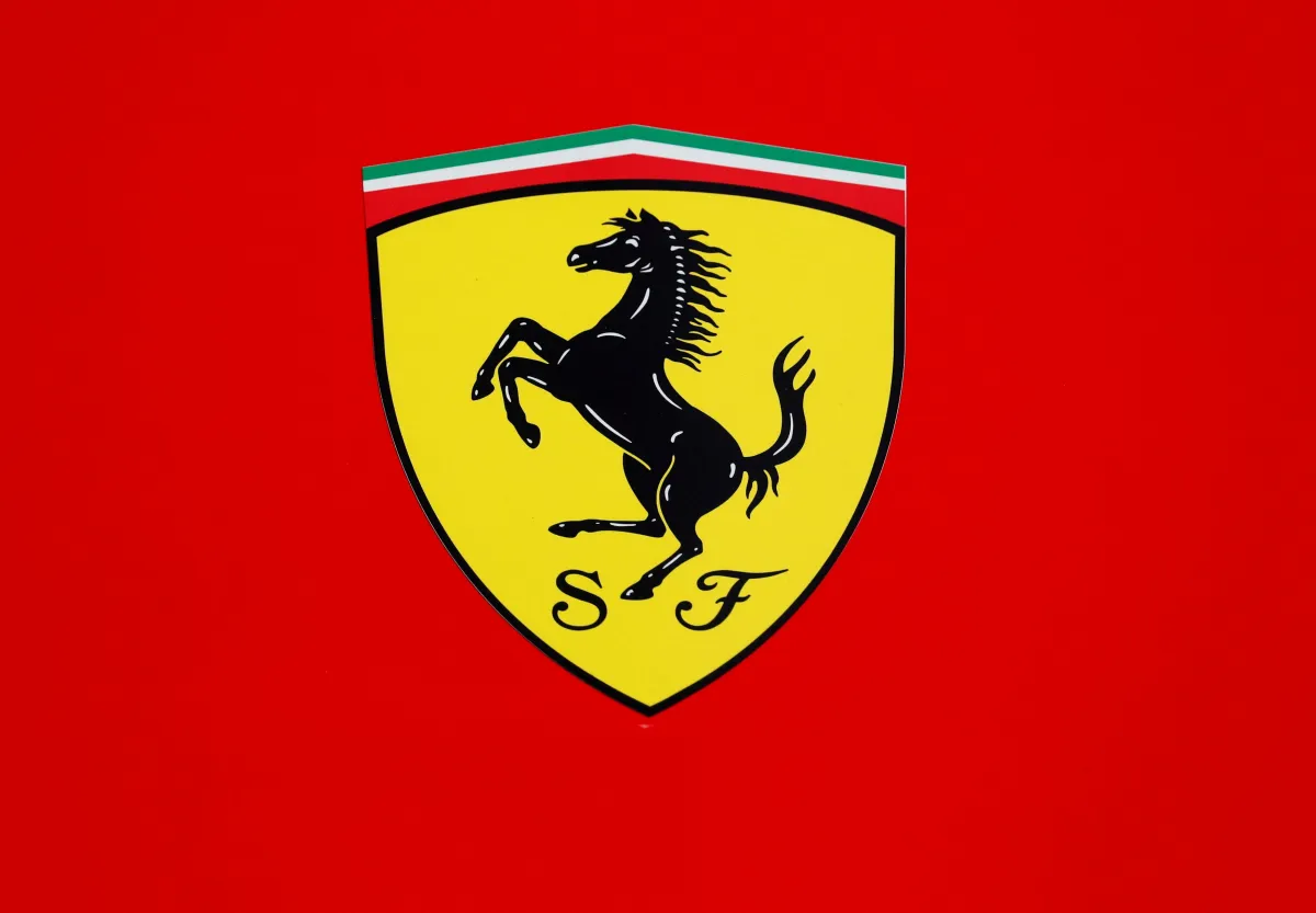 2021-12-27T154957Z_1_LYNXMPEHBQ0GP_RTROPTP_4_MOTOR-F1-FERRARI