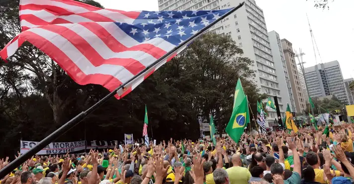 Apoiadores-de-Bolsonaro-712x370.jpeg