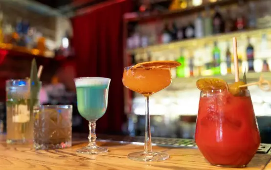 drinks-investigacoes-por-metanol.jpg
