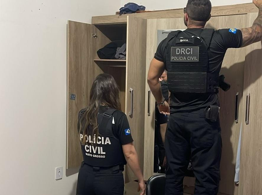 image-24 Morador de Várzea Grande é alvo de operação contra apologia ao nazismo