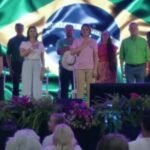 Captura de tela_2-11-2025_10188_deixaqueeuteconto.com.br