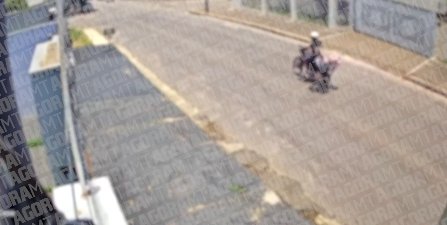 Captura-de-tela_8-11-2025_9362_www.reportermt.com_ VÍDEO: Adolescente salta de moto para fugir de homem que tentou sequestrá-la em MT