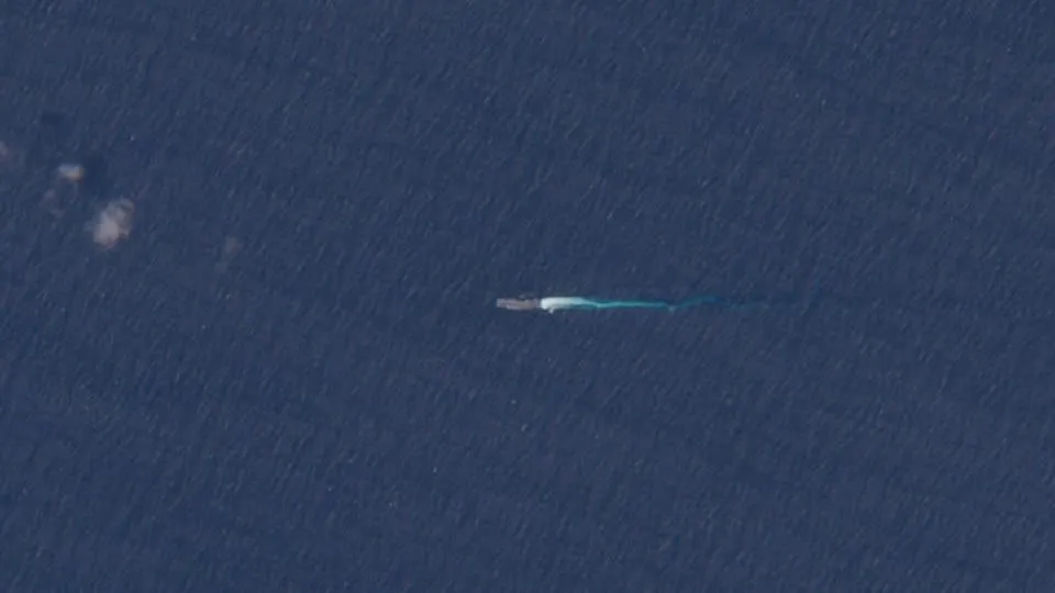 Imagens-de-satelite-mostram-navio-da-Marinha-dos-EUA-se-deslocando-em-direcao-a-Venezuela