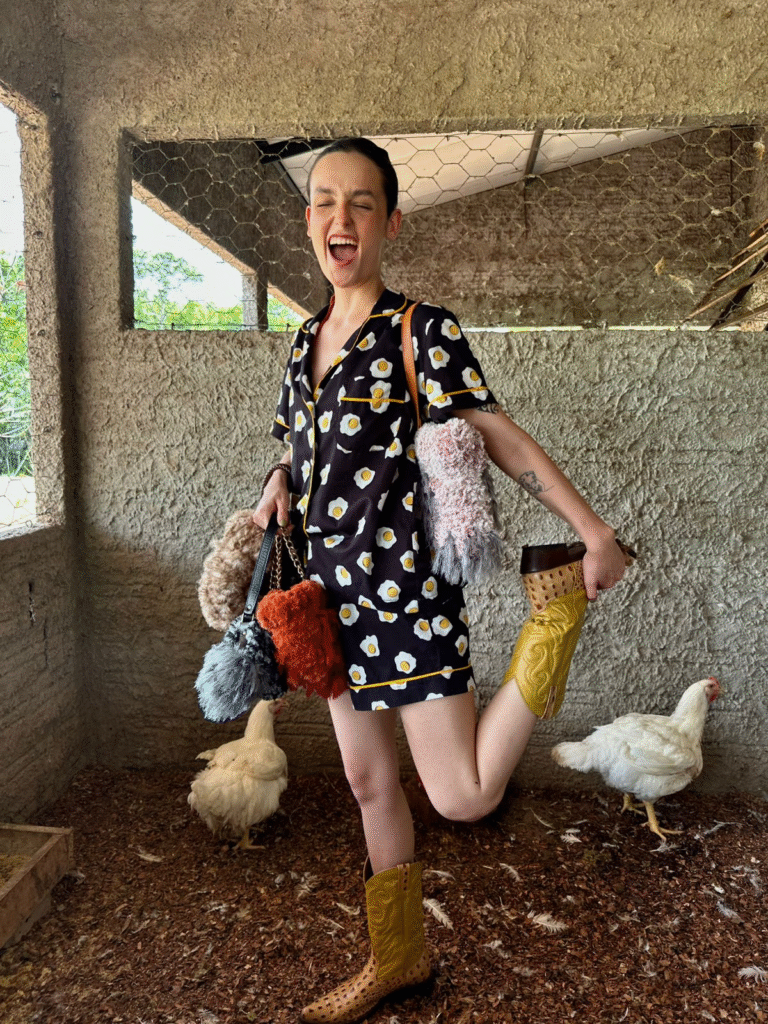 image-101-768x1024 Edição Especial: LÖWIO, Moda que Respira Autoria