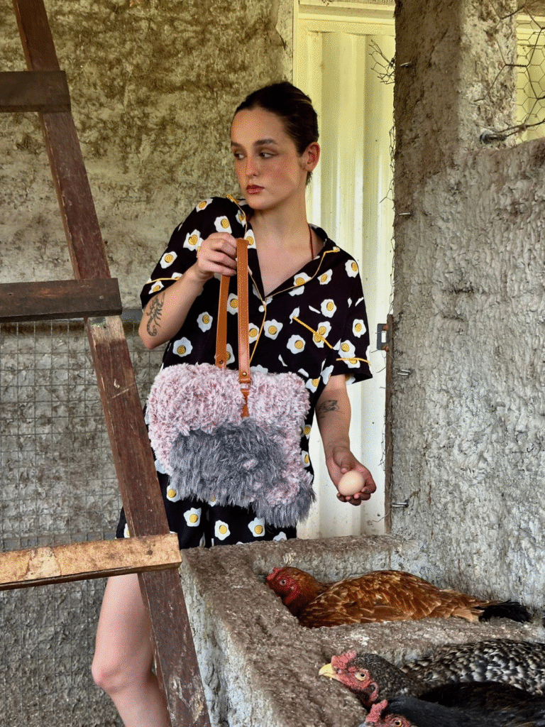 image-102-768x1024 Edição Especial: LÖWIO, Moda que Respira Autoria