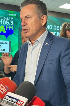 image-119 Mauro Mendes chama Eduardo Bolsonaro de “louco” após ataques a Tarcísio