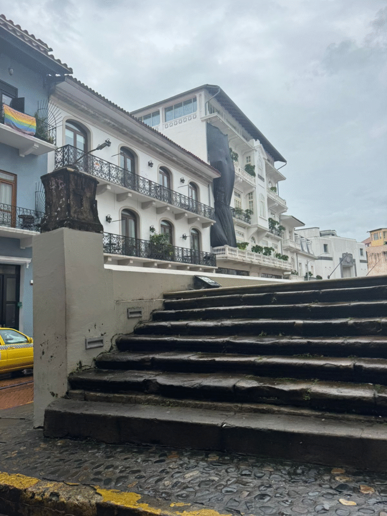 image-294-768x1024 Panamá Além do Canal: Sabores, Taças e Descobertas