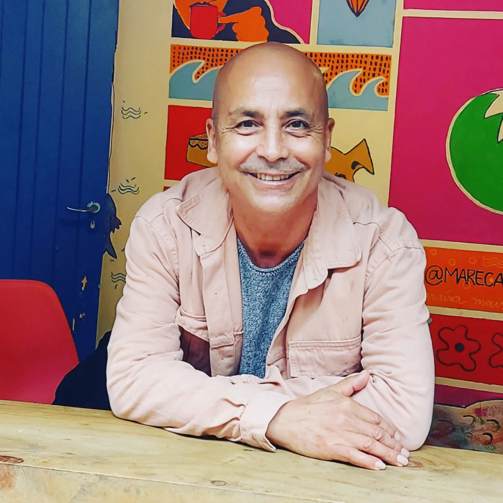 image-48-1024x1024 Wagton Douglas lança o primeiro livro de poesias “Assim eu Me Encontro” nesta quarta