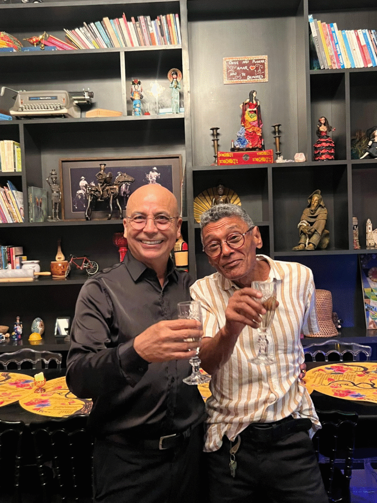 image-51-768x1024 Wagton Douglas lança o primeiro livro de poesias “Assim eu Me Encontro” nesta quarta