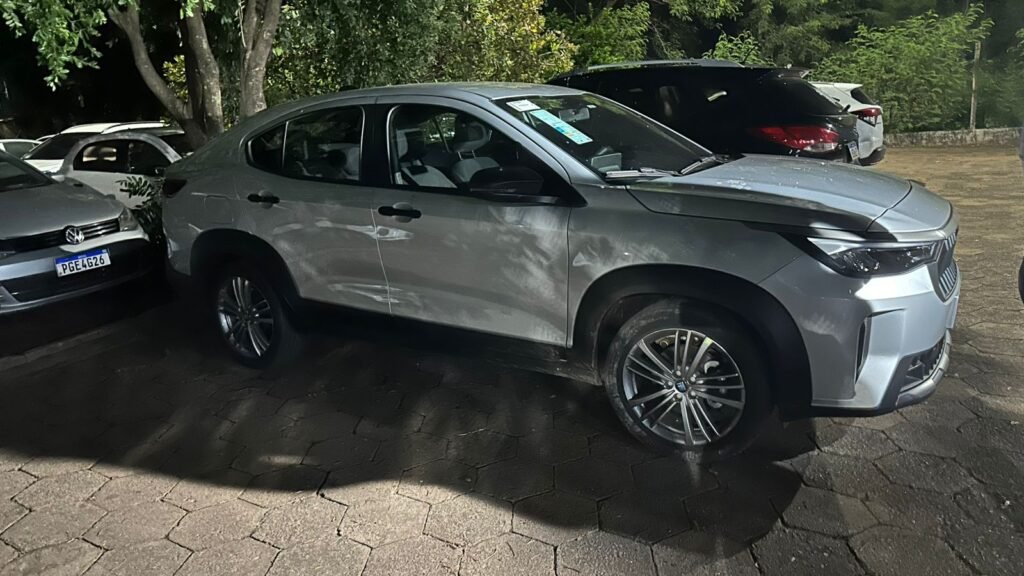 WhatsApp-Image-2026-01-15-at-06.19.16-1024x576 Casal é detido com drogas e veículo roubado durante abordagem em Várzea Grande