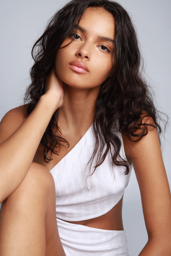 image-201-682x1024 Juliana Nalu apadrinha jovem modelo pelo projeto Favela Seeds, e Bárbara Amorim ganha espaço no cenário internacional