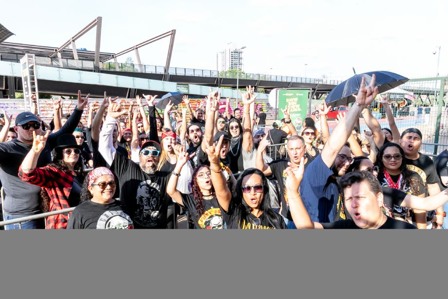 image-42 RETROSPECTIVA: Megaestrutura, exigências internacionais e fãs apaixonados marcaram show do Guns N’ Roses em Cuiabá